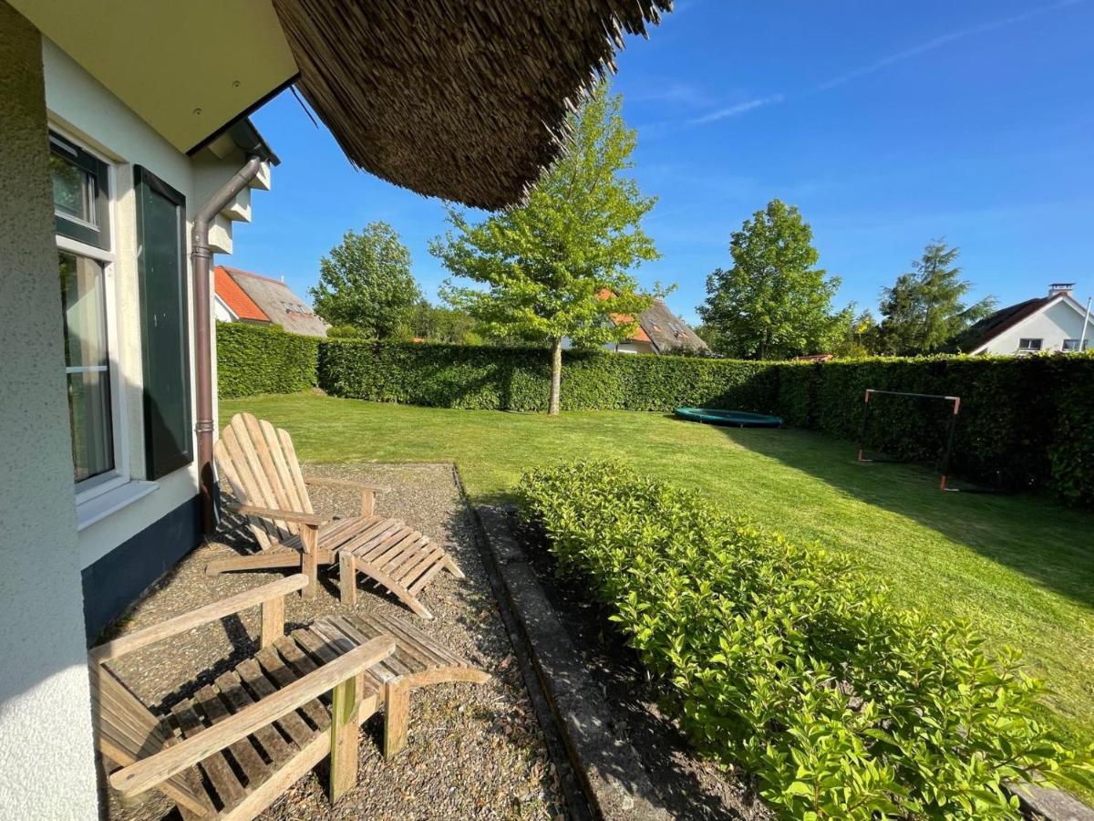 Vakantiehuis Aan Het Water In Friesland Синт-Николасга Экстерьер фото
